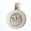 Médaille pendentif Cœur Sacré rouge argenté motif vitrail Sacré-Coeur de Montmartre