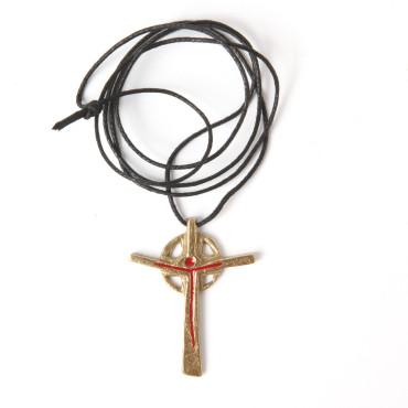A 4 cm red enamel pendant of Christ on the cross